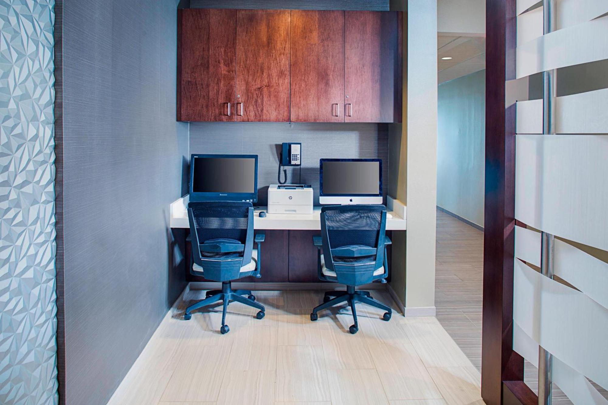 Springhill Suites By Marriott Carle Place Garden City Exterior photo