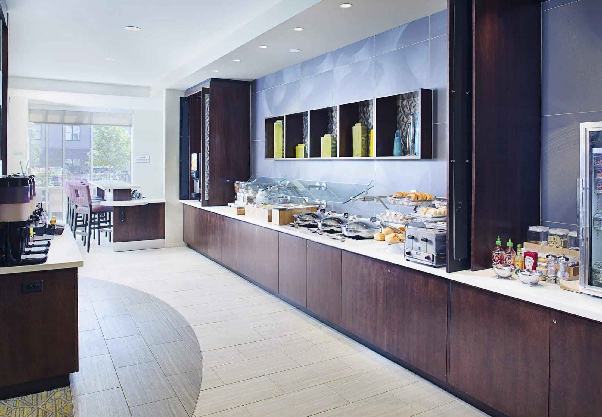 Springhill Suites By Marriott Carle Place Garden City Exterior photo